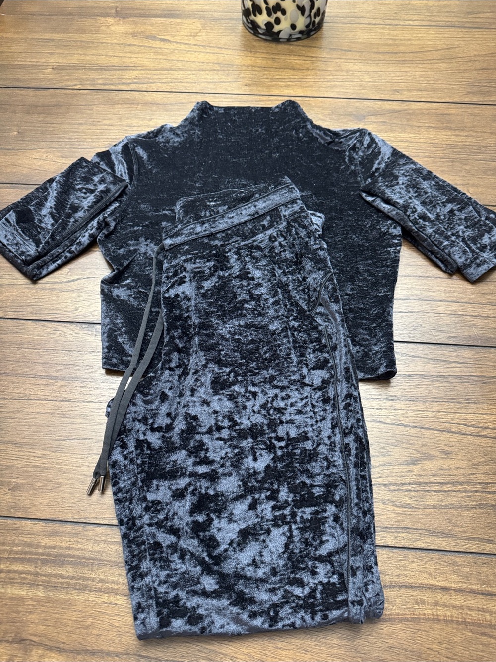 lululemon athletica Crushed Velvet Two-Piece Set in Charcoal Black size 6